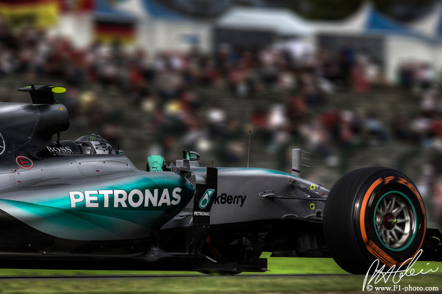 Rosberg_2015_Japan_06_PHC.jpg