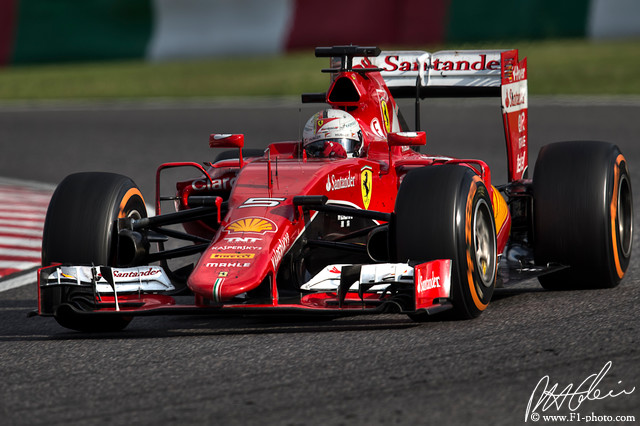 Vettel_2015_Japan_11_PHC.jpg