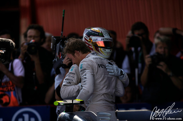 Hamilton-Rosberg_2015_Spain_01_PHC.jpg