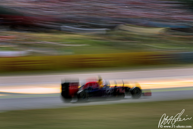 Kvyat_2015_Spain_08_PHC.jpg