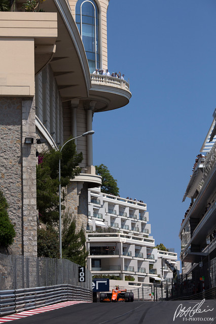 Vandoorne_2017_Monaco_03_PHC.jpg