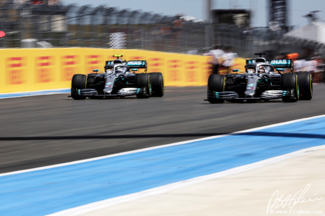 Hamilton-Bottas_2019_France_02_PHC.jpg