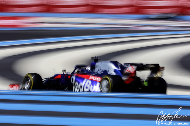 Kvyat_2019_France_04_PHC.jpg