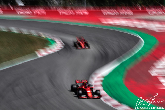 Leclerc-Vettel_2019_Spain_02_PHC.jpg